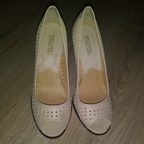 Michael Kors Leather Heels - Picture 2 of 6